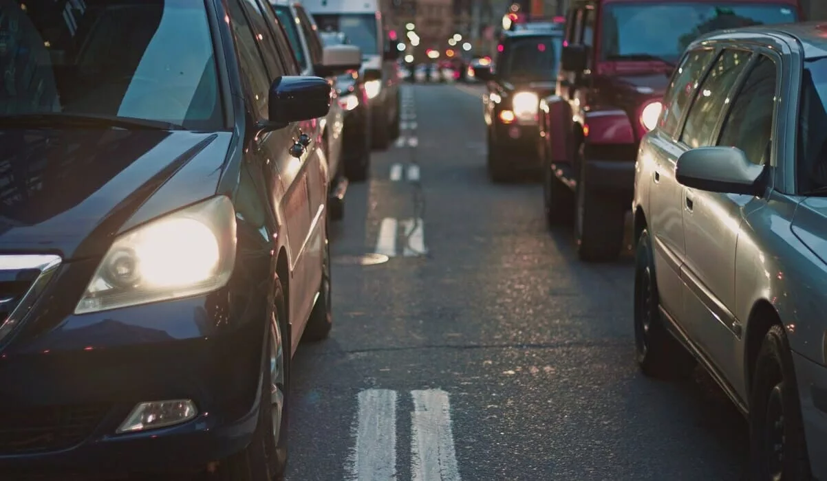 itens transito proibidos capa jpg Itens Ilegais em Veículos: O Que Evitar Instalar no Seu Carro