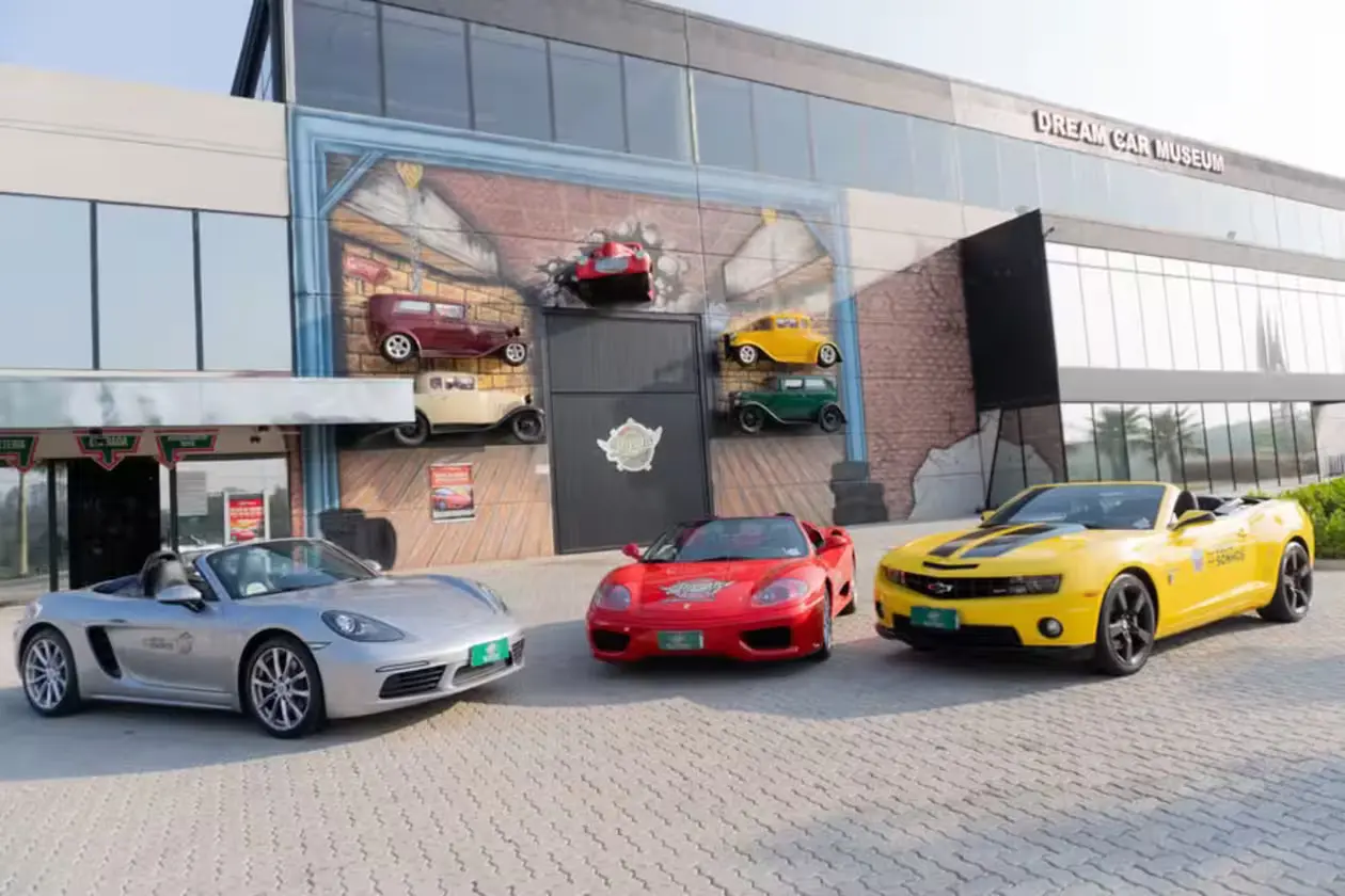 museu1 Dirija Superesportivos em SP: Ferrari, Porsche e Camaro Disponíveis para Aluguel a Partir de R$ 300