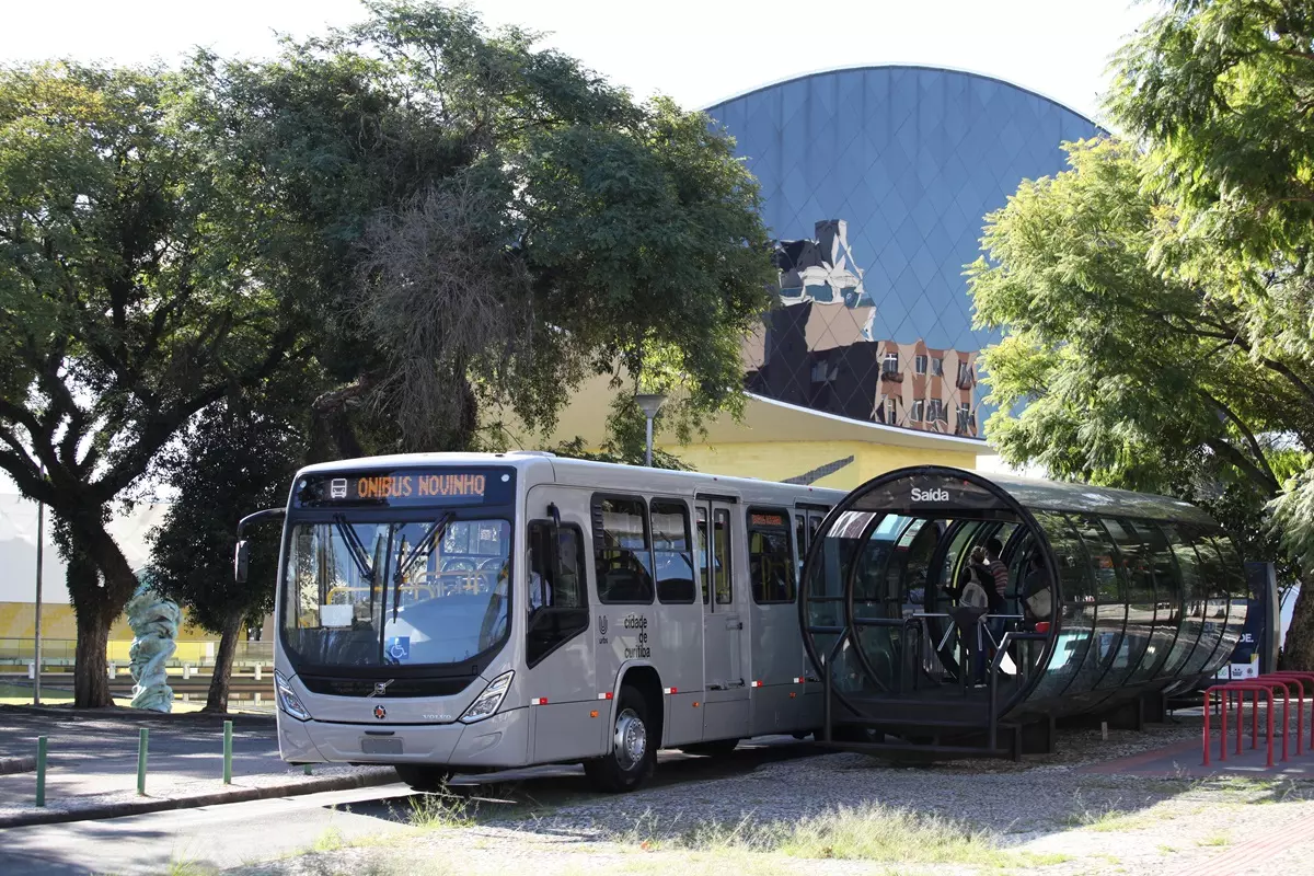 Volvo B320R atuara no sistema ligeirtinho de curitiba 1 Volvo B320R: Curitiba aposta na renovação da frota com tecnologia e eficiência