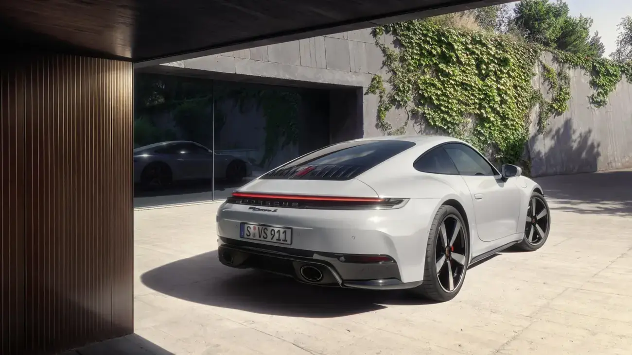 5tbsH3SA Porsche 911 Carrera S 1 O novo Porsche 911 Carrera S chega ao Brasil com motor Boxer 3.0 biturbo de 480 cv.