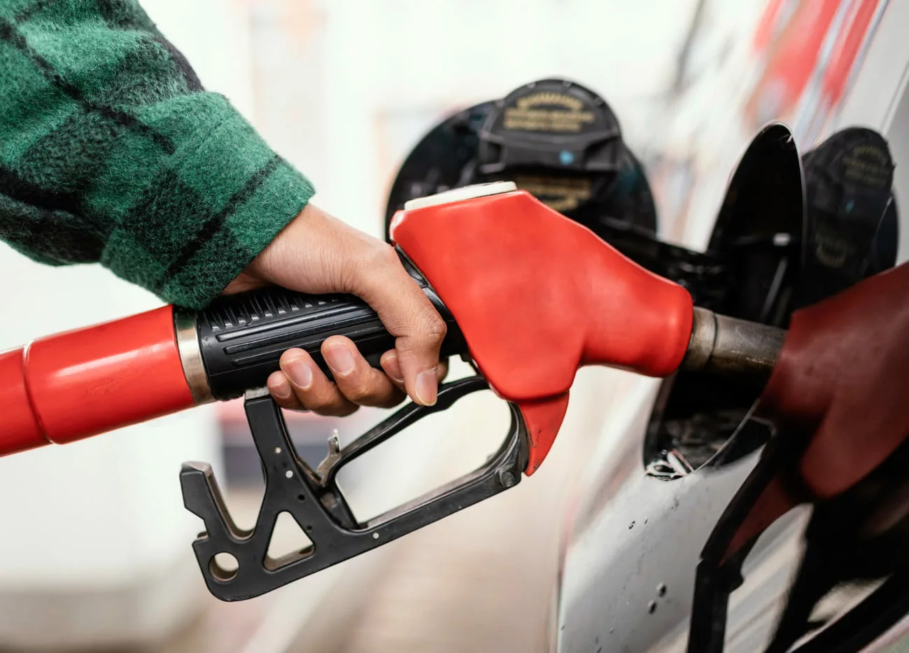 bomba gasolina Misturar Gasolina e Etanol no Tanque: Pode Causar Problemas?