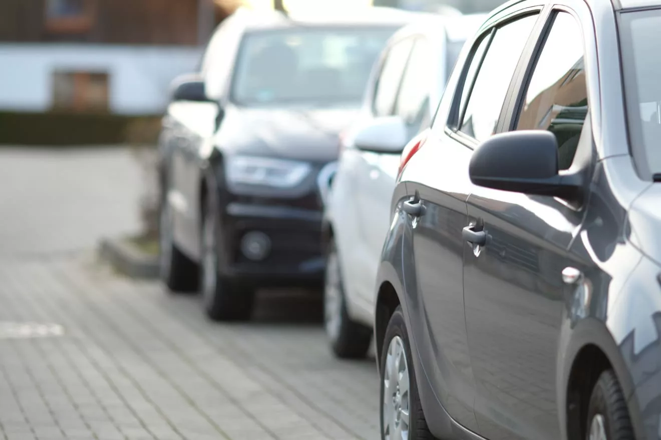 sedans Sedãs até R$30 mil: modelos confiáveis, econômicos e com bom custo de manutenção