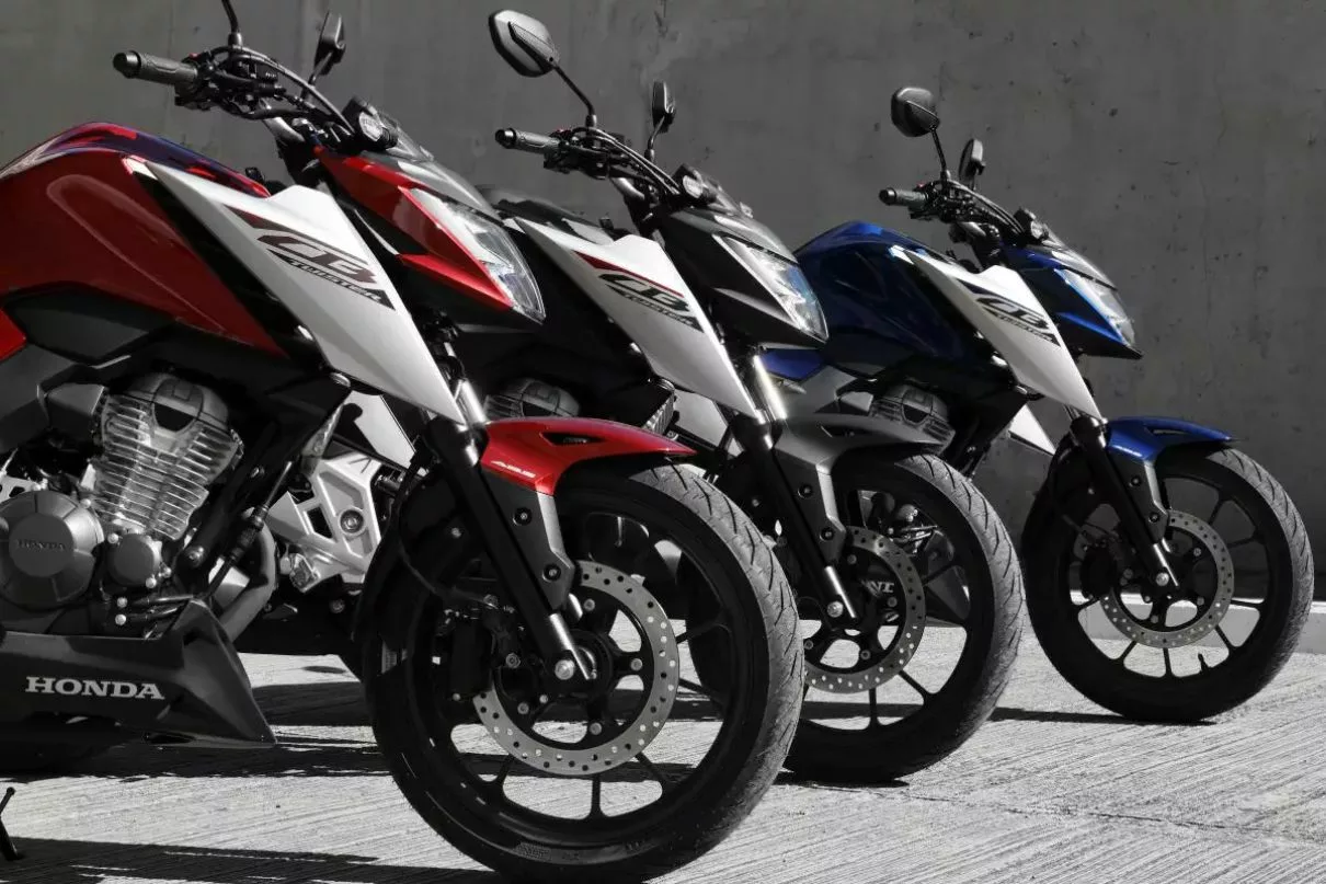 Honda CB 300F Twister 2026 Honda CB 300F Twister 2026 chega às lojas com nova paleta e foco na liderança do segmento