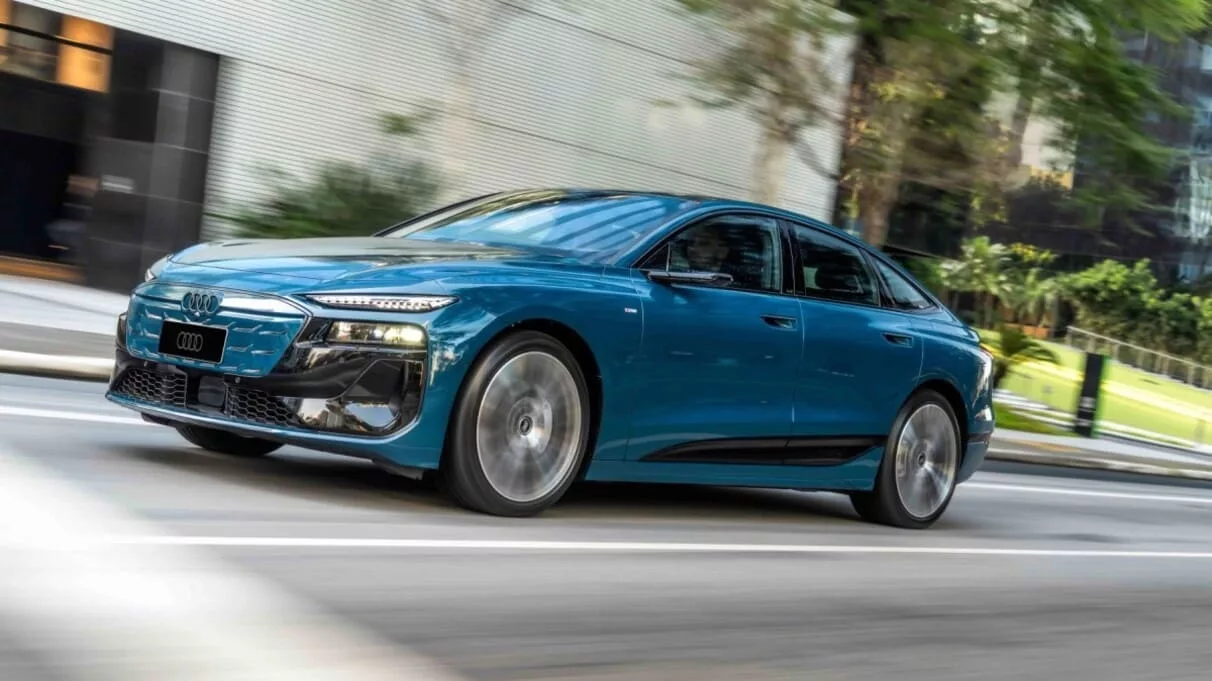 audi a6 sport 4 udi A6 Sportback e-tron chega ao Brasil com foco em aerodinâmica e luxo elétrico