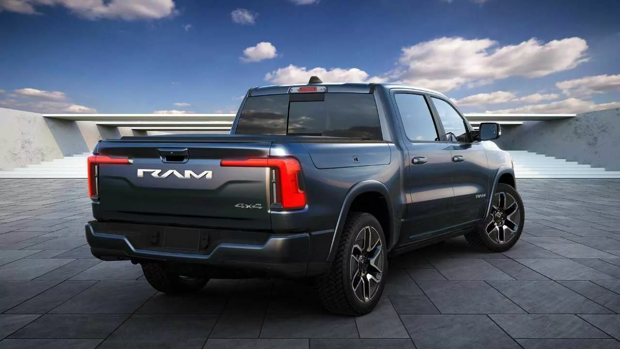 ram eletrica rev 1500 4 RAM desiste da 1500 REV elétrica e volta a apostar em V8 e motor híbrido